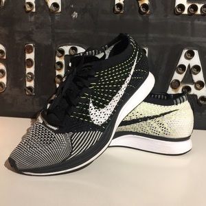 Nike Flyknit Racer - M 6.5 / W 8